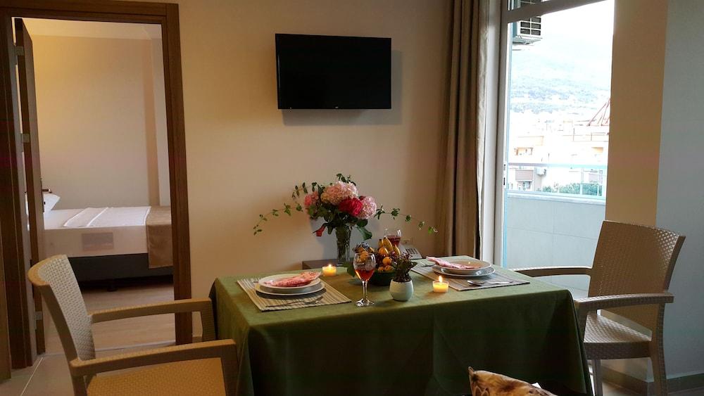 Hotell Midi & Alanya